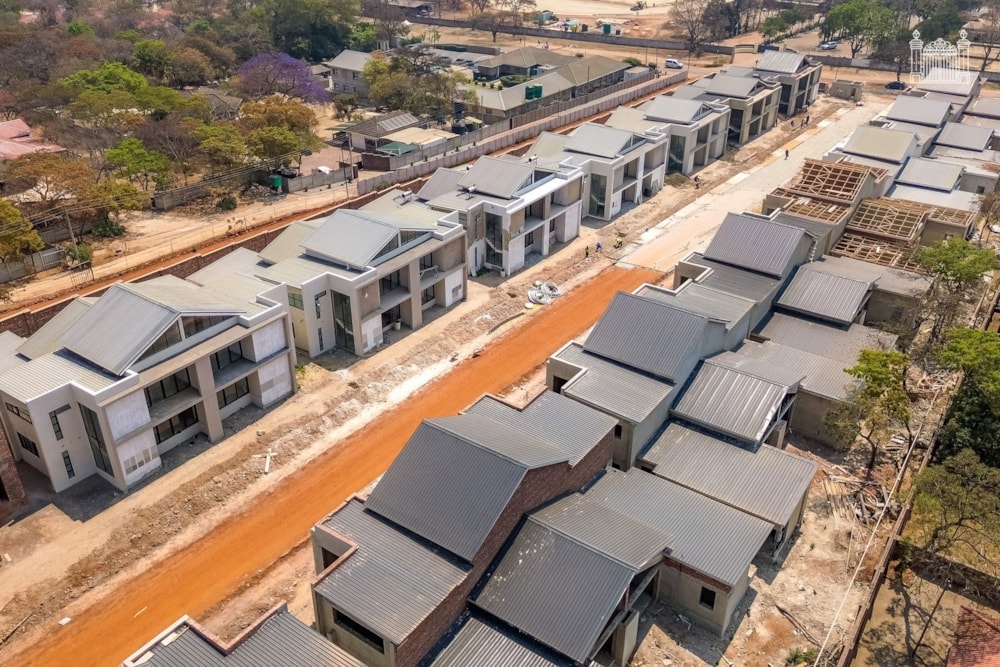 Double-storey apartment for sale in Strathaven, Zimbabwe - 3ZB1724120 Double-storey apartment for sale in Strathaven, Zimbabwe - 3ZB1724120