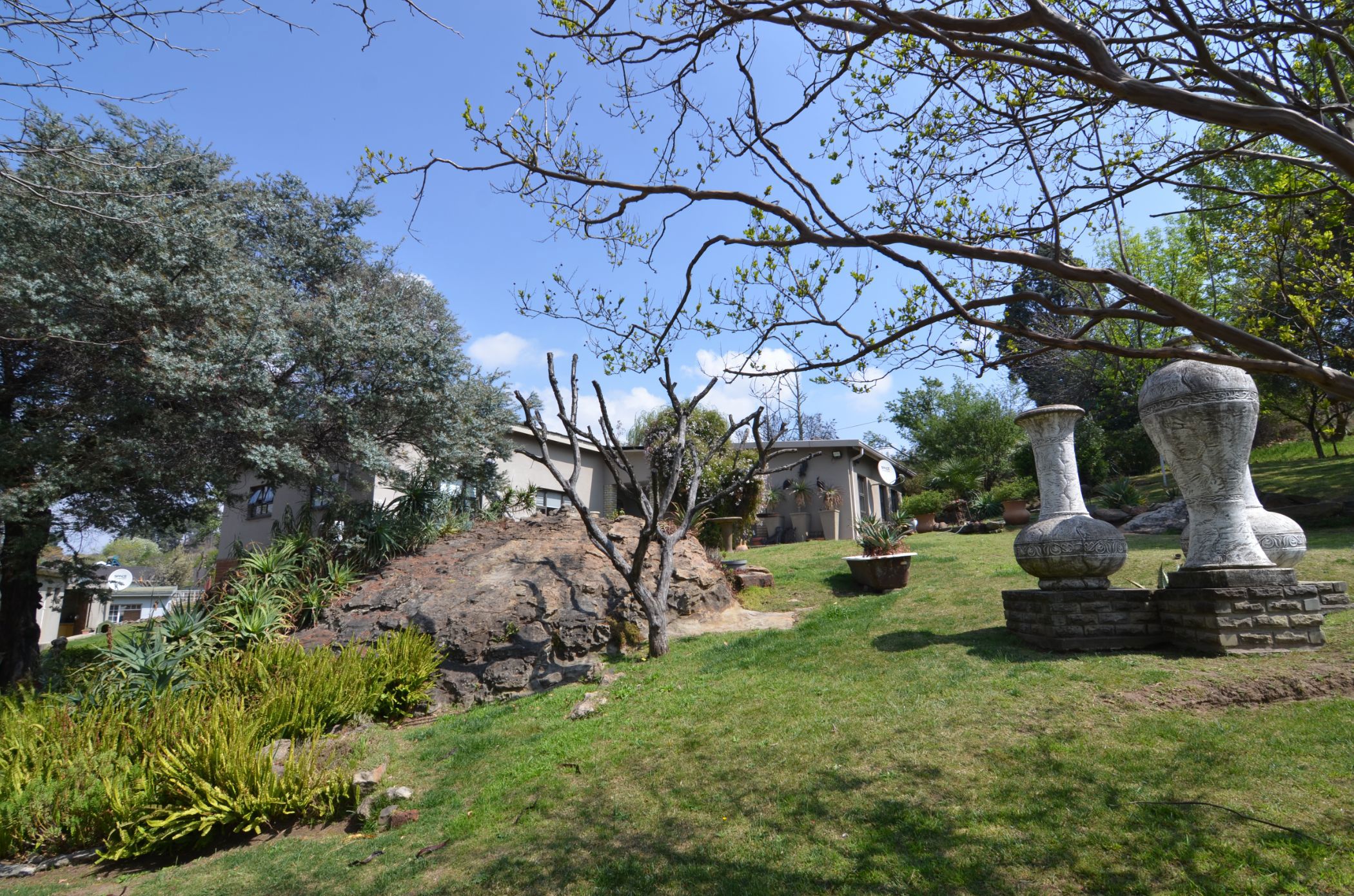 House for sale in Paul Roux - 1BTH1751994