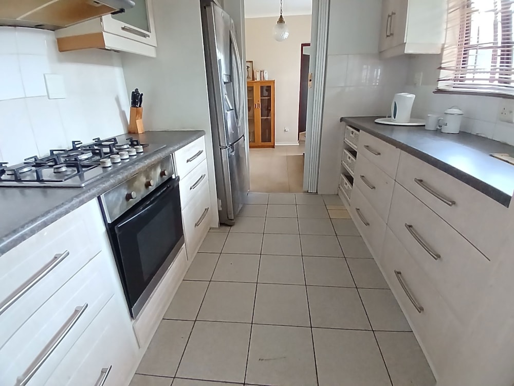 House for sale in Uvongo - 1PSH1752074 House for sale in Uvongo - 1PSH1752074