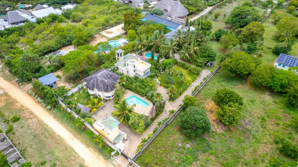 House for sale in Diani, Kenya - 3KE1752111