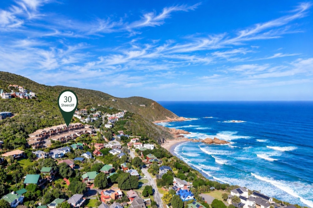 Townhouse for sale in Brenton on Sea - 1KG1739085 Townhouse for sale in Brenton on Sea - 1KG1739085