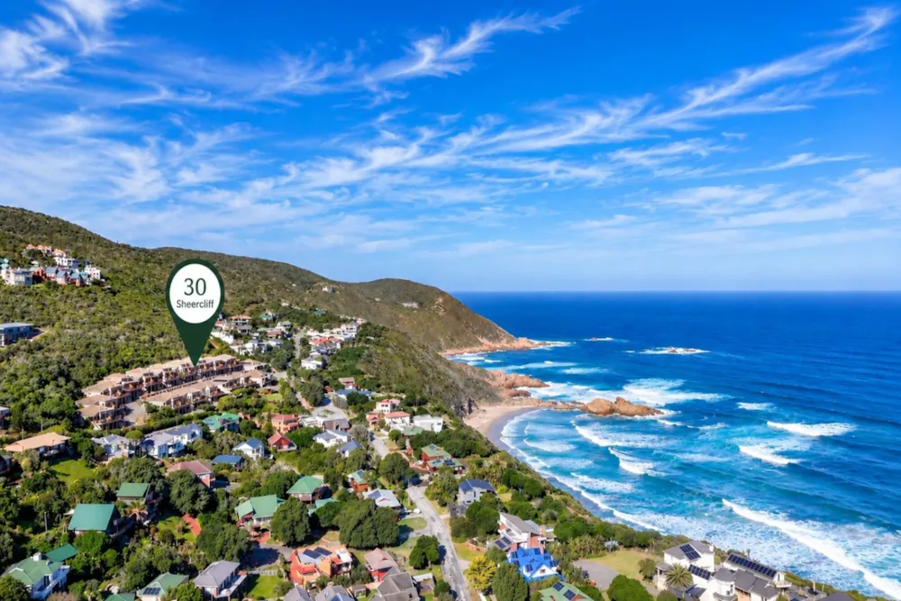 Townhouse for sale in Brenton on Sea - 1KG1739085 Townhouse for sale in Brenton on Sea - 1KG1739085