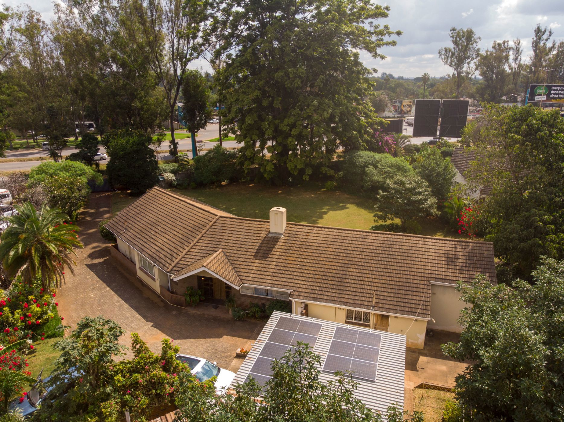 House for sale in Borrowdale, Zimbabwe - 3ZB1744549