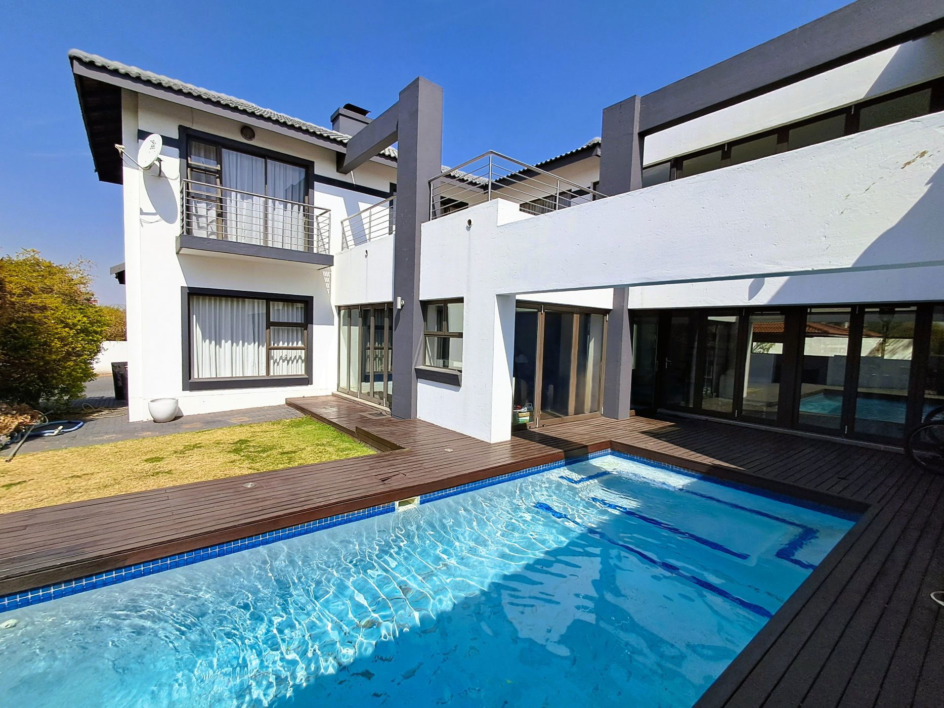 Security estate home for sale in Midstream Estate - CN1751019
