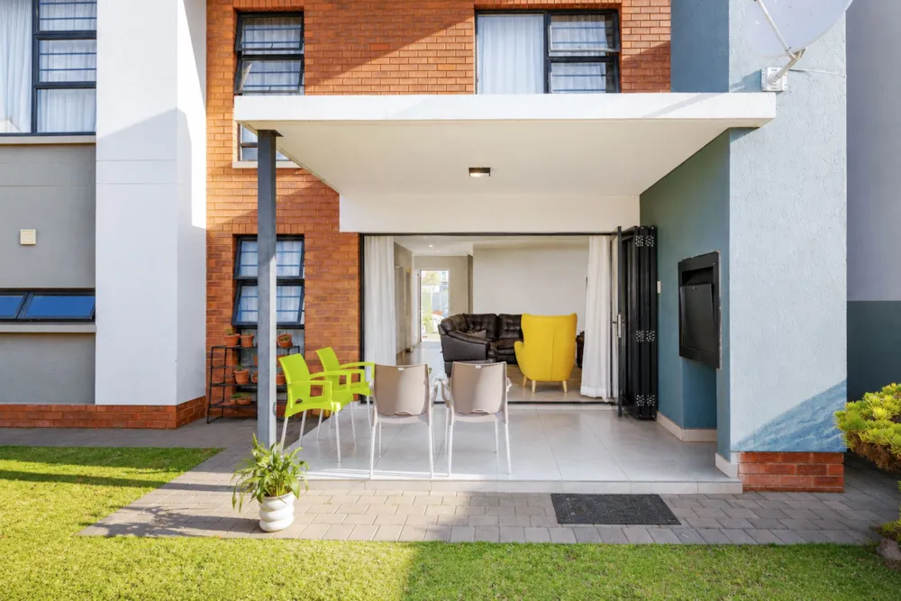 Security complex home for sale in Amberfield, Centurion - CN1747289 Security complex home for sale in Amberfield, Centurion - CN1747289
