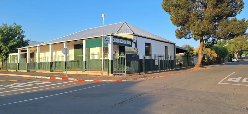 Commercial Building for sale in Oudtshoorn North - 1OU1751632 Commercial Building for sale in Oudtshoorn North - 1OU1751632