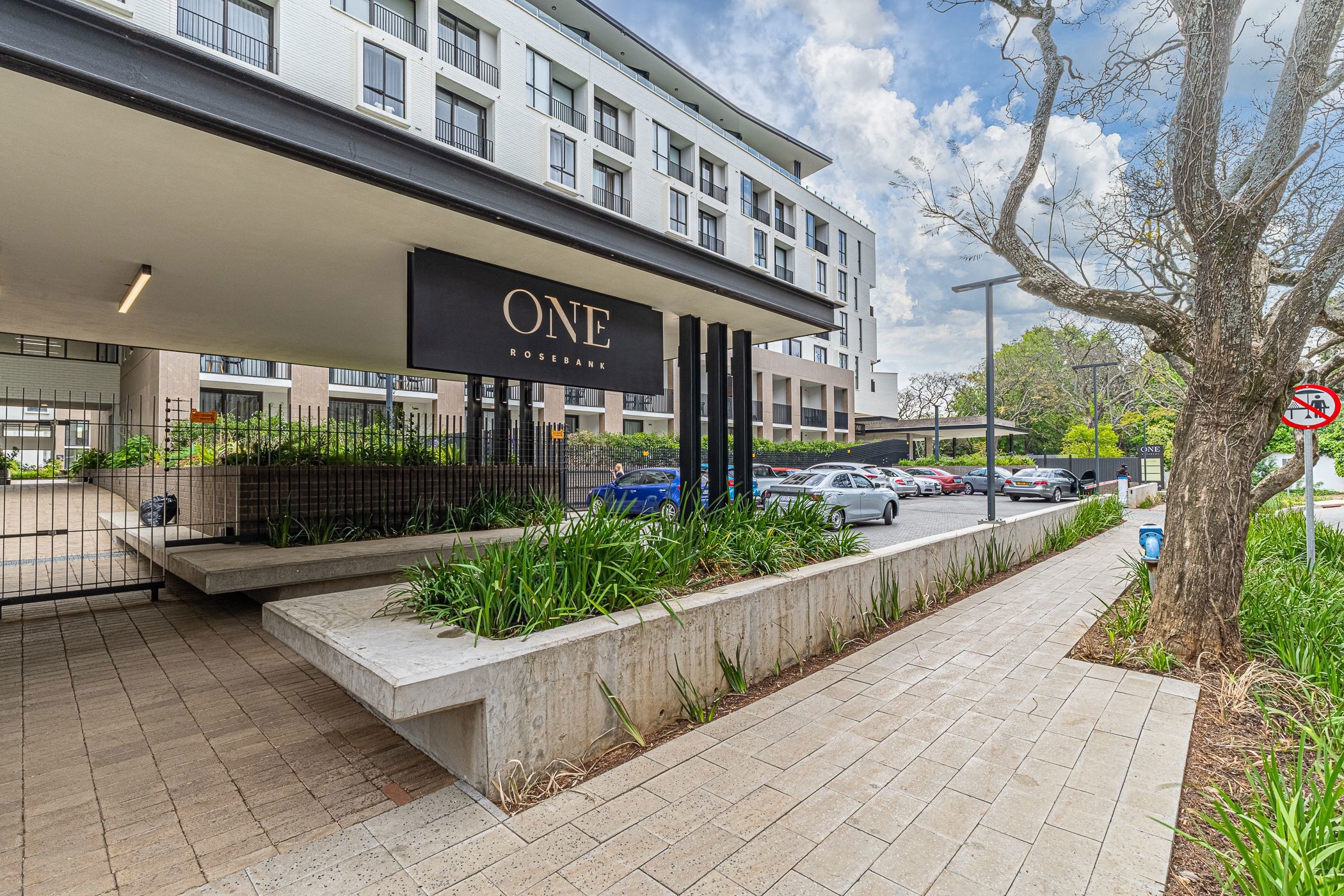 Apartment for sale in Rosebank, Johannesburg - HP1751344