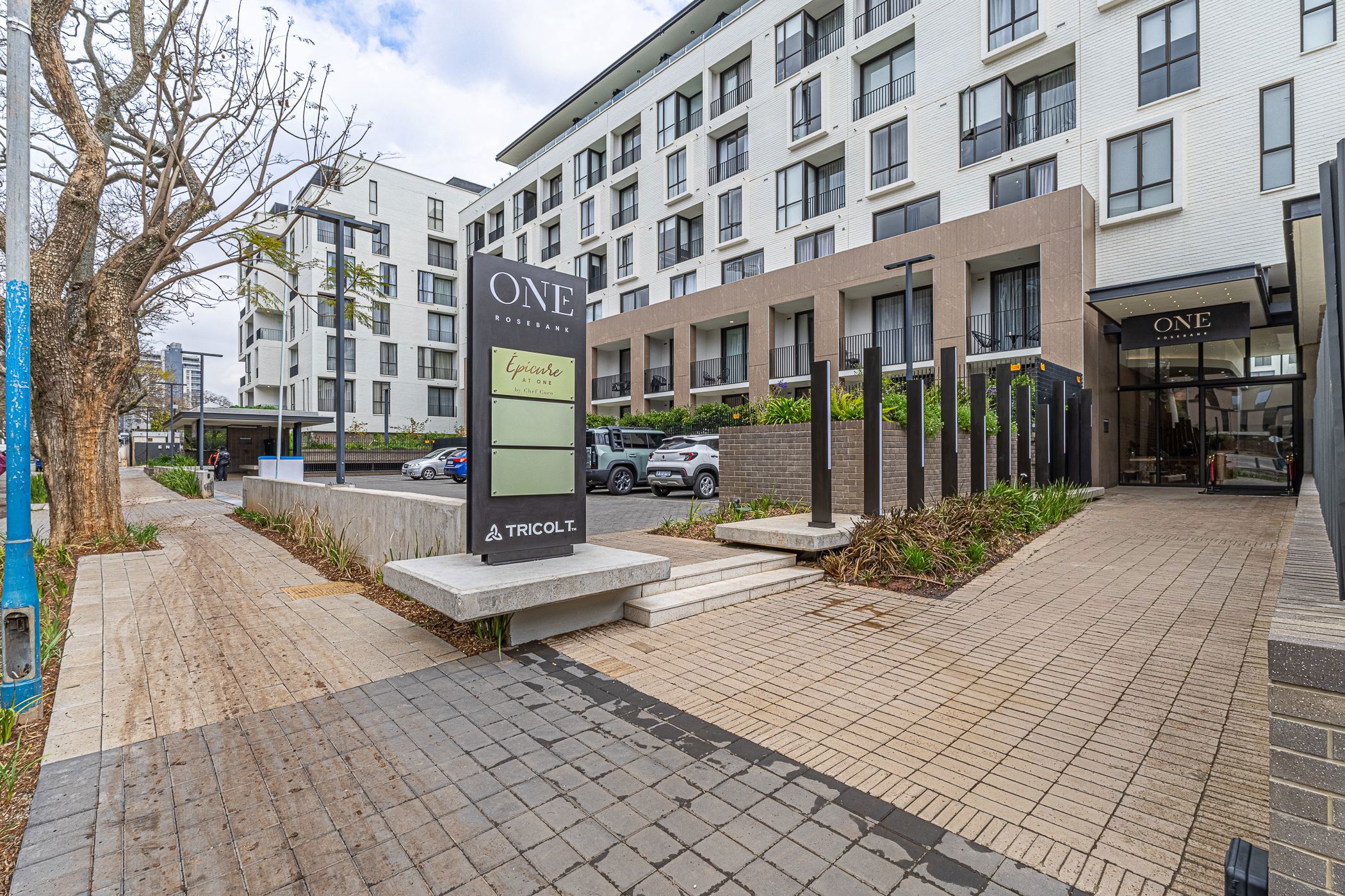 Apartment for sale in Rosebank, Johannesburg - HP1751353