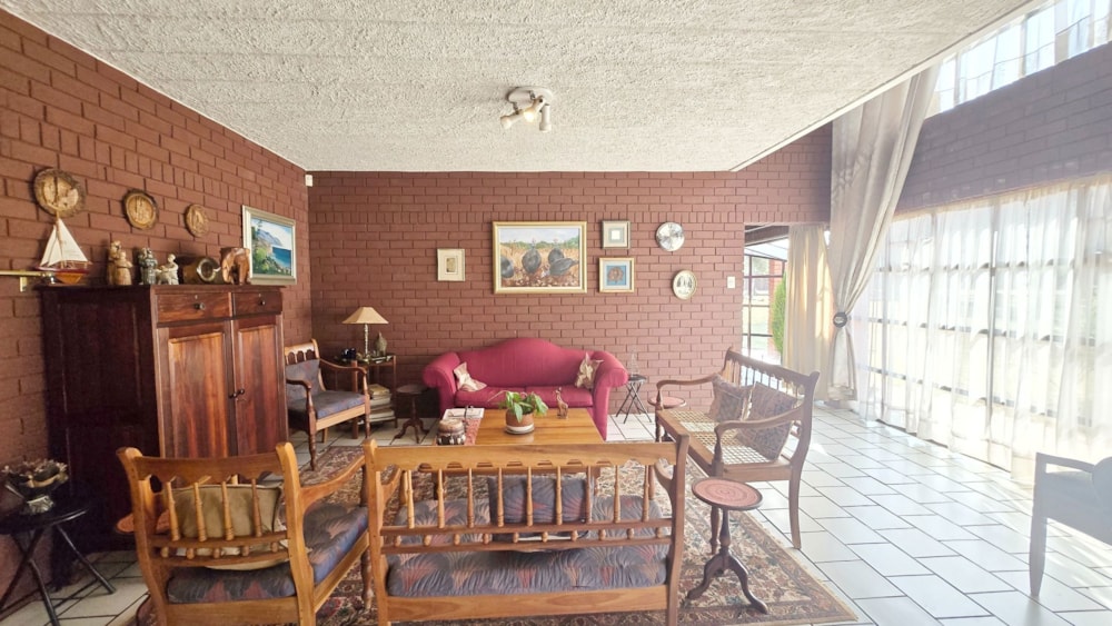 Function venue for sale in Tiegerpoort AH - PT1751187