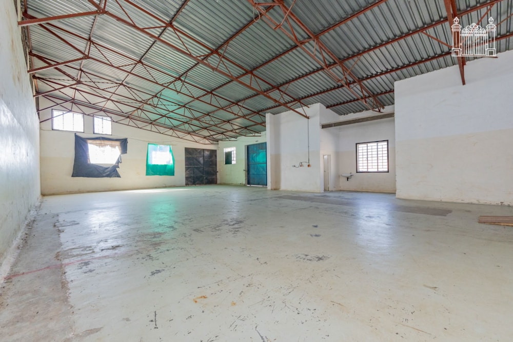 Commercial industrial property to rent in Msasa, Zimbabwe - 3ZB1751922 Commercial industrial property to rent in Msasa, Zimbabwe - 3ZB1751922
