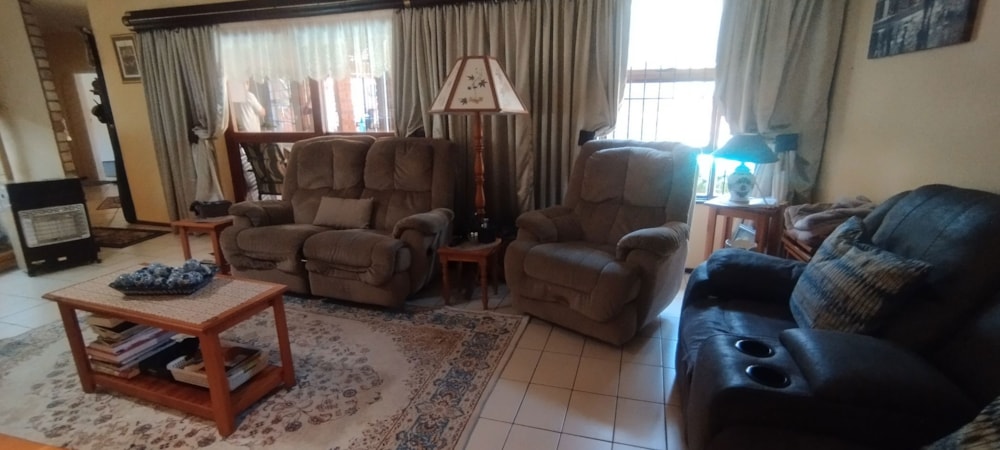 House for sale in Uvongo - 1PSH1752067