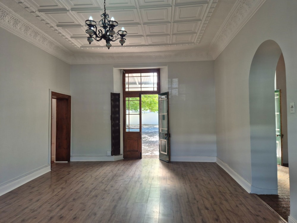 Commercial Building to rent in Worcester Central - TKL1753046 Commercial Building to rent in Worcester Central - TKL1753046