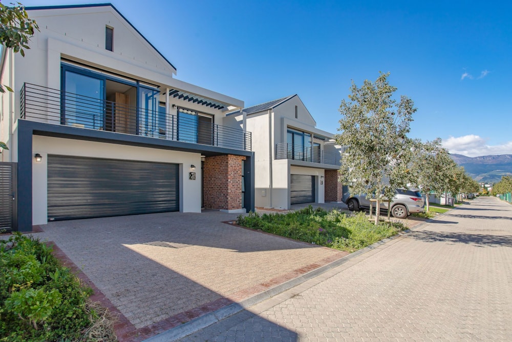 House for sale in Lemoenkloof - TK1753444 House for sale in Lemoenkloof - TK1753444