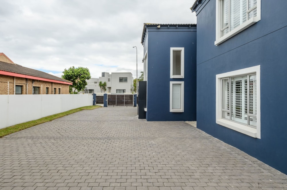 Double-storey house for sale in Bluewater Bay, Port Elizabeth, Gqeberha - 1PLZ1752536 Double-storey house for sale in Bluewater Bay, Port Elizabeth, Gqeberha - 1PLZ1752536
