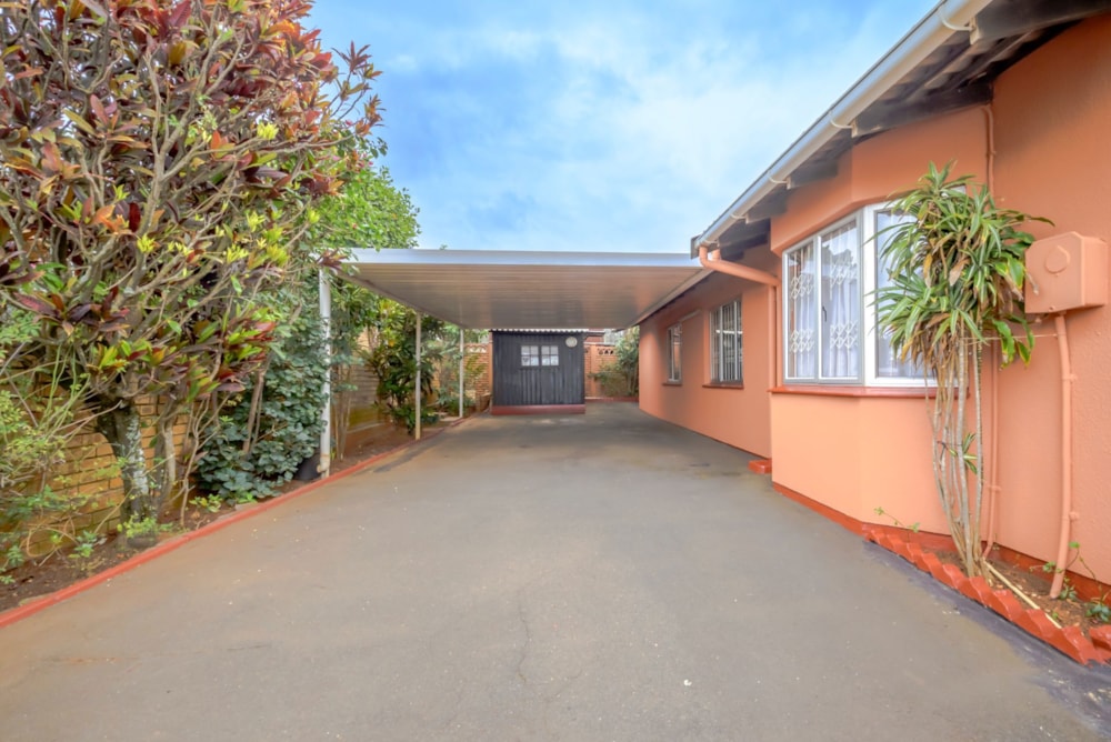 House for sale in Phoenix, KwaZulu-Natal - 1ND1750938 House for sale in Phoenix, KwaZulu-Natal - 1ND1750938