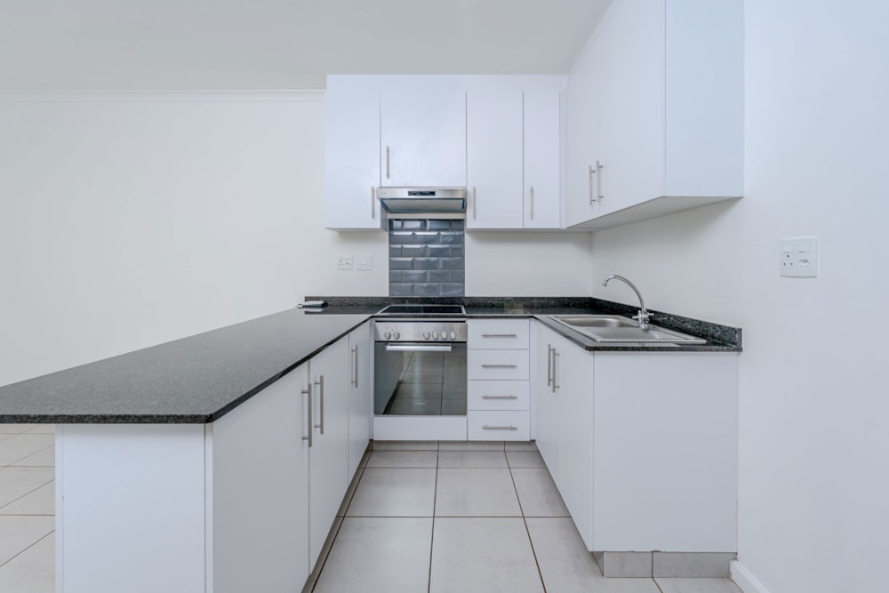 Apartment for sale in Waterfall, Upper Highway - 1KF1750952 Apartment for sale in Waterfall, Upper Highway - 1KF1750952