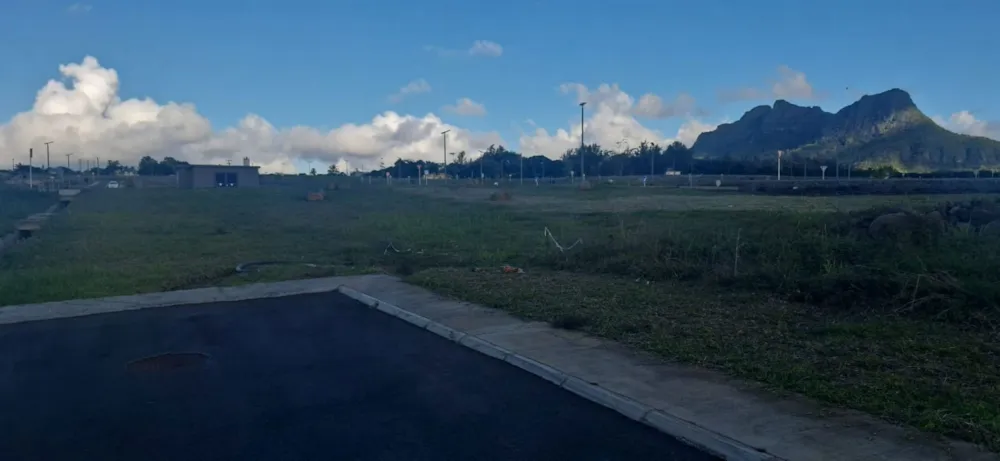 Residential vacant land for sale in Quatre Bornes, Mauritius - MUR1750967 Residential vacant land for sale in Quatre Bornes, Mauritius - MUR1750967