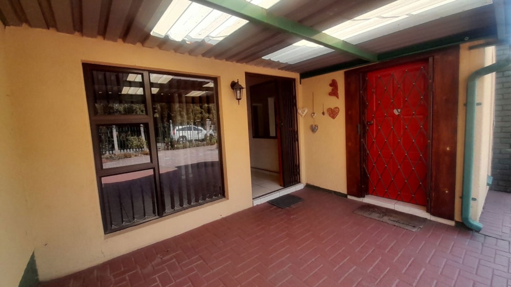House for sale in Vanderbijlpark SE 7 - 1VT1751002 House for sale in Vanderbijlpark SE 7 - 1VT1751002