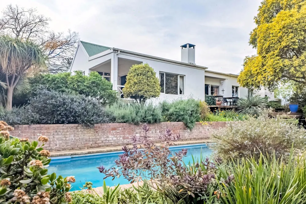 Guesthouse for sale in Calitzdorp - 1OU1751854