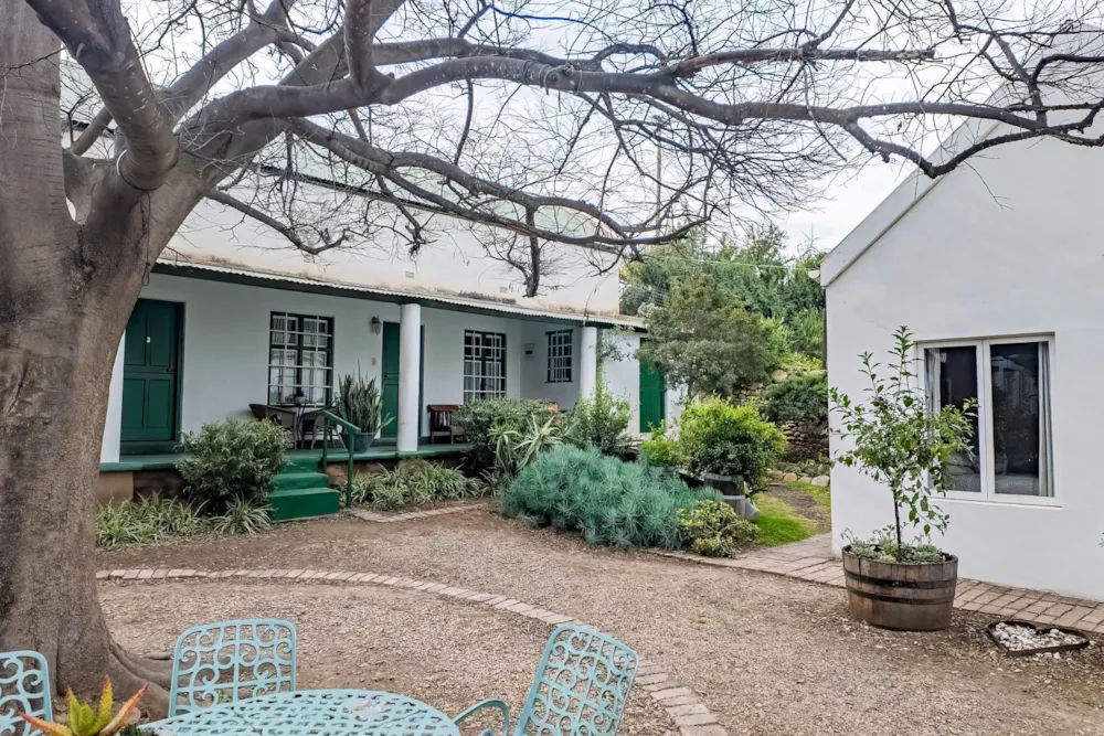 Guesthouse for sale in Calitzdorp - 1OU1751854