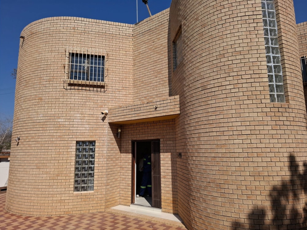 Townhouse to rent in Broadhurst, Botswana - 3BO1751058