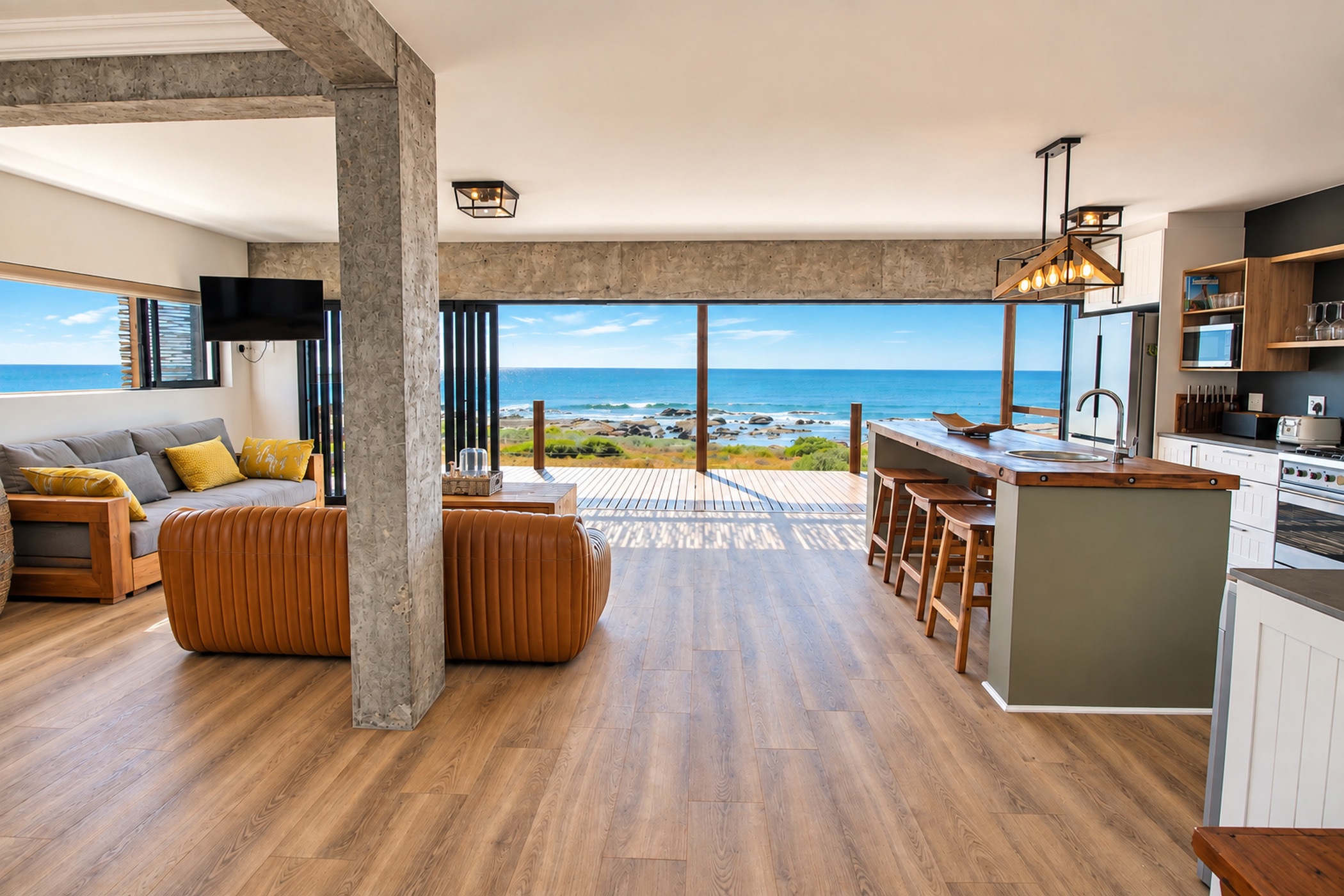Beachfront villa for sale in St Helena Views - LA1751706