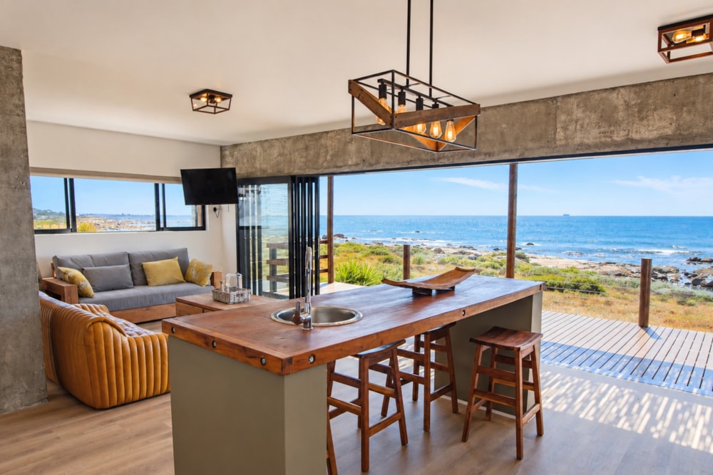 Beachfront villa for sale in St Helena Views - LA1751706