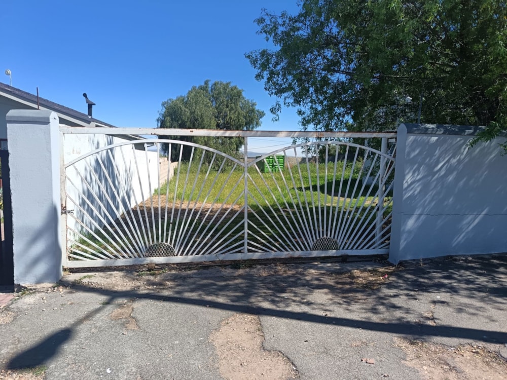Residential vacant land for sale in Oudtshoorn Central - 1OU1751089 Residential vacant land for sale in Oudtshoorn Central - 1OU1751089
