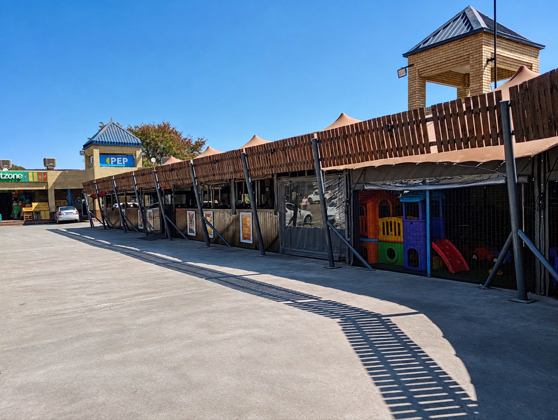 Commercial restaurant for sale in Safari Gardens - 1RU1751148