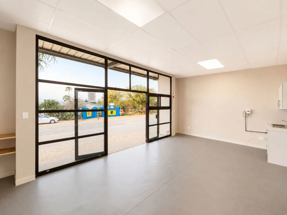 Commercial Building to rent in Hoedspruit - 1HS1751102 Commercial Building to rent in Hoedspruit - 1HS1751102