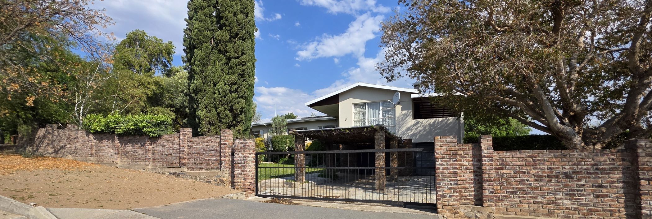 House for sale in Cradock - 1KK1751168