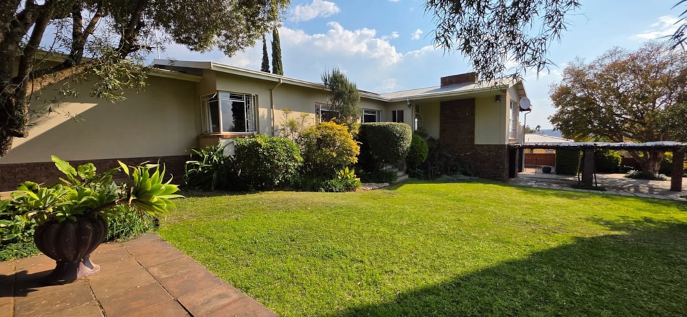 House for sale in Cradock - 1KK1751168 House for sale in Cradock - 1KK1751168