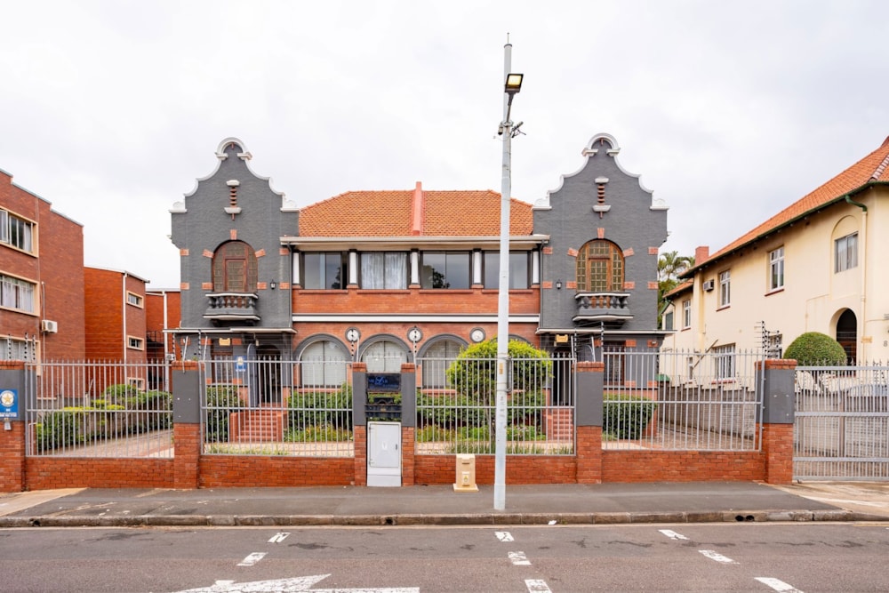 Commercial Building to rent in Windermere - 1DBN1751183 Commercial Building to rent in Windermere - 1DBN1751183