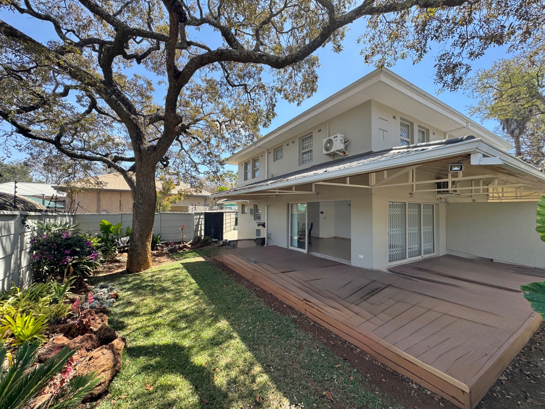 Townhouse to rent in Newlands, Zimbabwe - 3ZB1751182