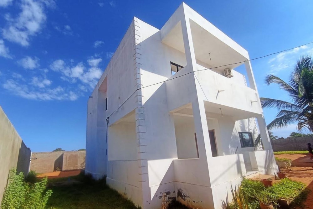 Double-storey house for sale in Pemba, Cabo Delgado, Mozambique - 3MQ1751228 Double-storey house for sale in Pemba, Cabo Delgado, Mozambique - 3MQ1751228