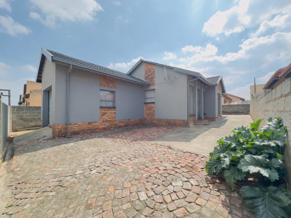 House for sale in Tembisa - KTP1751249