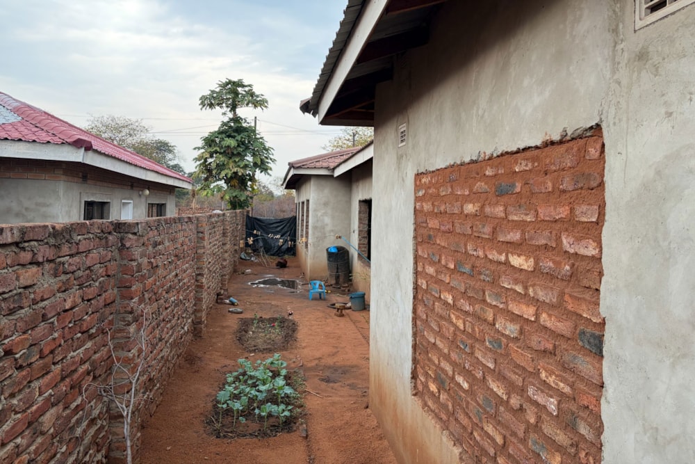 House for sale in Victoria Falls, Zimbabwe - 3ZB1753174 House for sale in Victoria Falls, Zimbabwe - 3ZB1753174