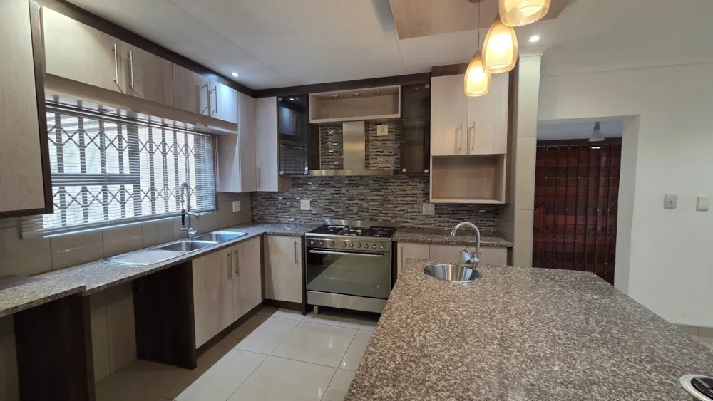 Townhouse to rent in Bergsig, Heidelberg - 1SP1752141 Townhouse to rent in Bergsig, Heidelberg - 1SP1752141