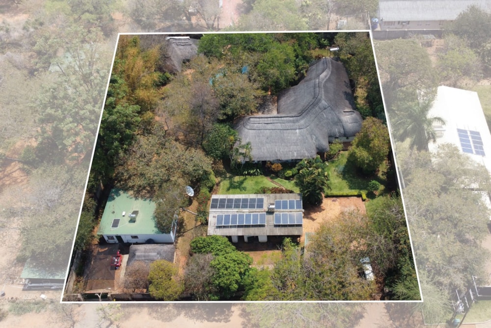 House for sale in Victoria Falls, Zimbabwe - 3ZB1752098 House for sale in Victoria Falls, Zimbabwe - 3ZB1752098