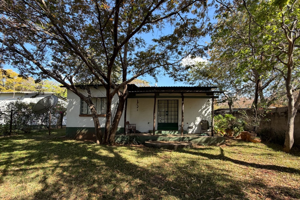 House for sale in Victoria Falls, Zimbabwe - 3ZB1752098 House for sale in Victoria Falls, Zimbabwe - 3ZB1752098
