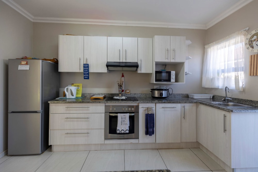 House for sale in Mossel Bay Central - 1MB1751770 House for sale in Mossel Bay Central - 1MB1751770