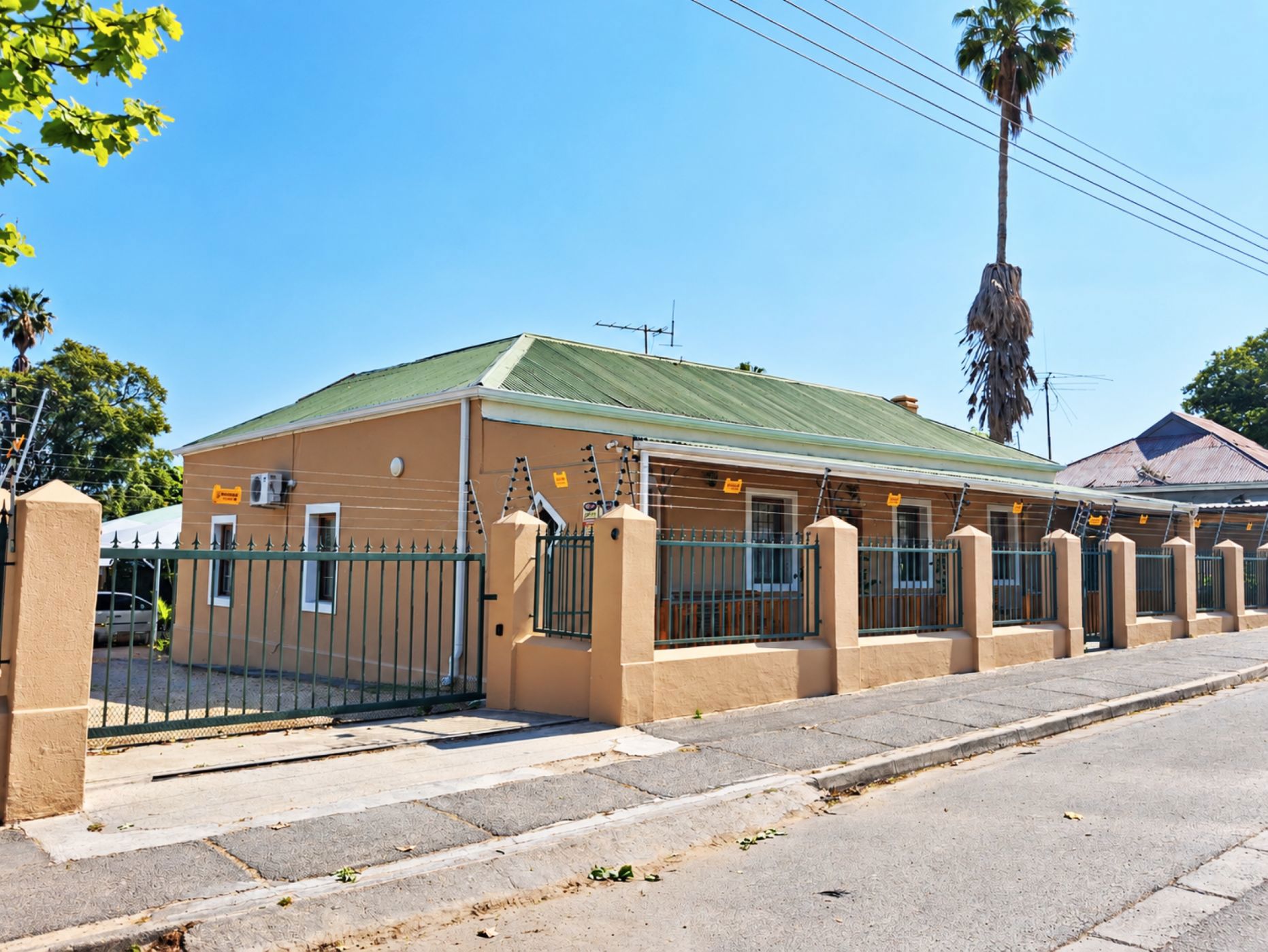 Commercial Building for sale in Oudtshoorn Central - 1OU1752508