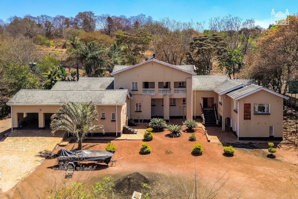 Double-storey house for sale in Helensvale, Zimbabwe - 3ZB1751493 Double-storey house for sale in Helensvale, Zimbabwe - 3ZB1751493