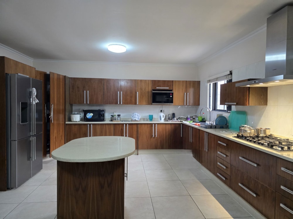 Double-storey cluster for sale in Gaborone North, Botswana - 3BO1751497 Double-storey cluster for sale in Gaborone North, Botswana - 3BO1751497