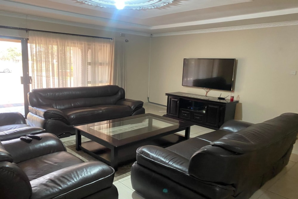 House for sale in Arlington, Zimbabwe - 3ZB1751507 House for sale in Arlington, Zimbabwe - 3ZB1751507