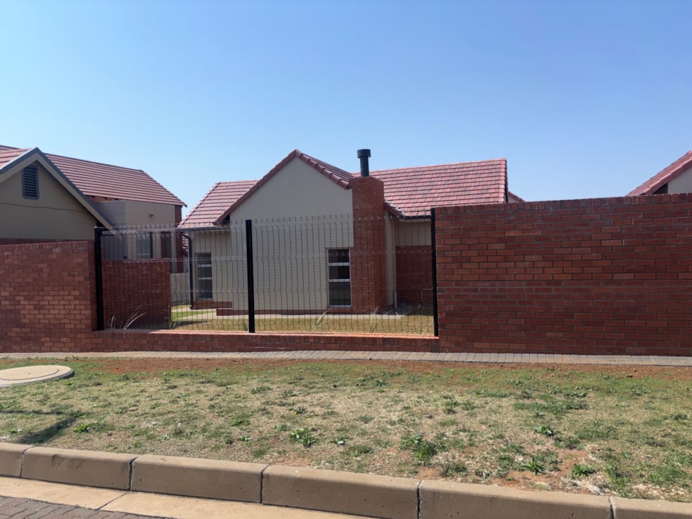 Townhouse for sale in Bloemfontein - 1BX1751512