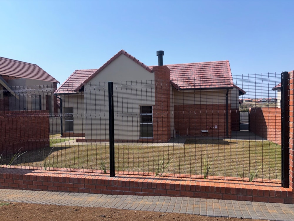 Townhouse for sale in Bloemfontein - 1BX1751512