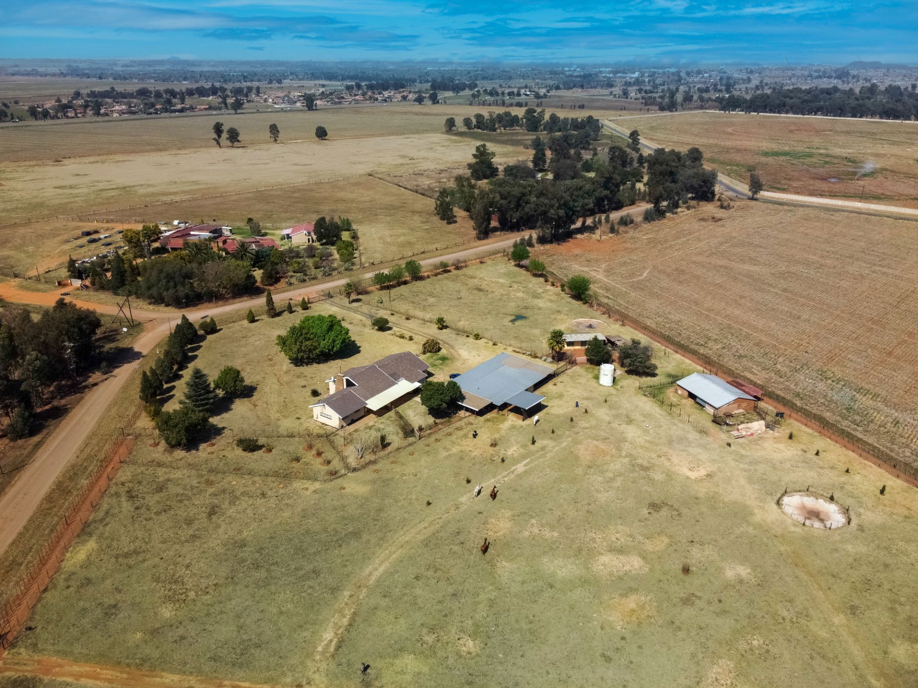 Equestrian farm for sale in Valley Settlements - 1VT1751545