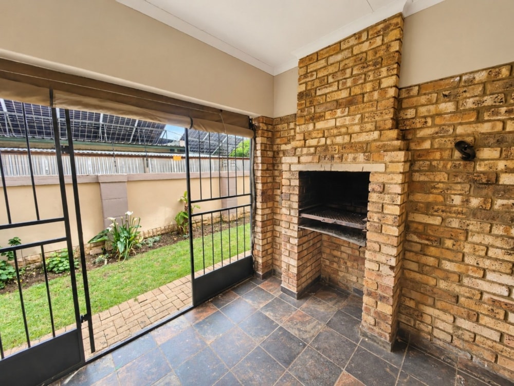 Townhouse for sale in Grimbeeck Park - 1PCH1751831