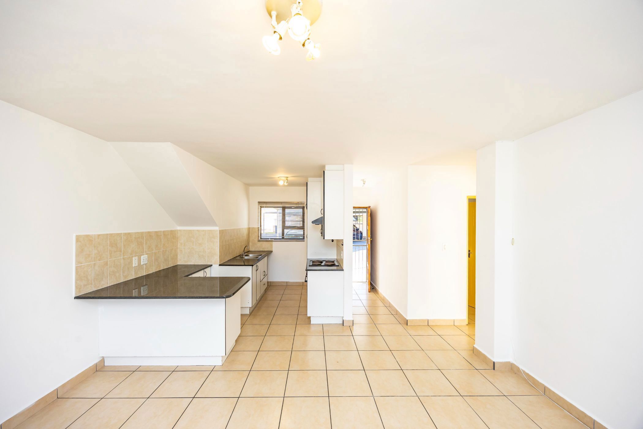 Apartment to rent in Gonubie - 1EZ1751666